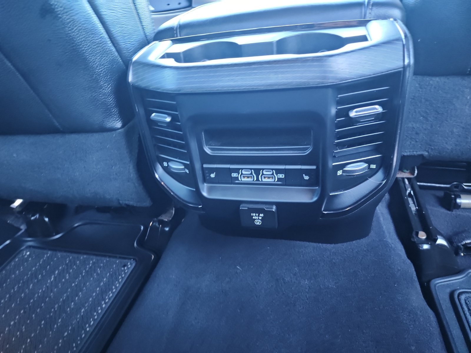 Used 2022 RAM 3500 Limited AWD/4WD image 16
