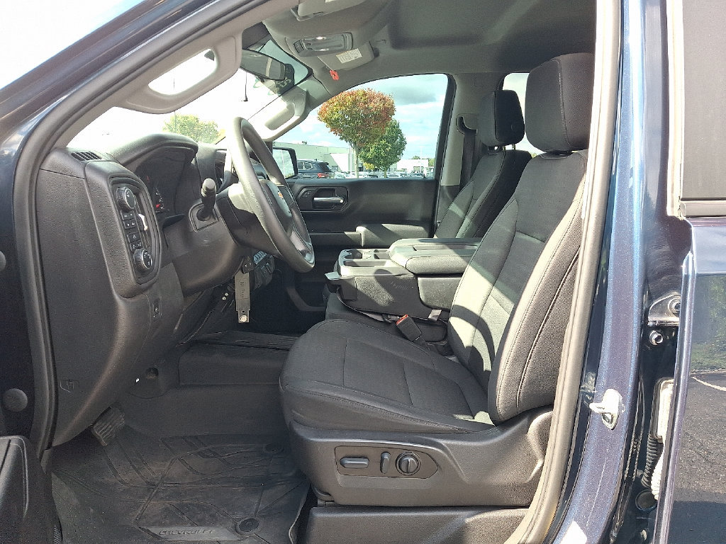 Certified 2022 Chevrolet Silverado 1500 Custom AWD/4WD image 14