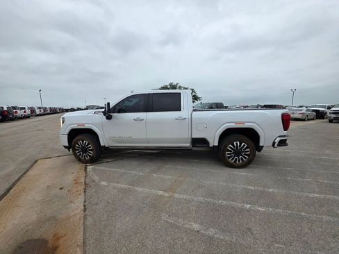Used 2023 GMC Sierra 2500 Denali w/ Denali Ultimate Package AWD/4WD image 2