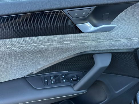 New 2025 Volkswagen Tiguan S image 11