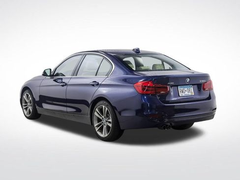 Used 2018 BMW 330i xDrive Sedan AWD/4WD image 3