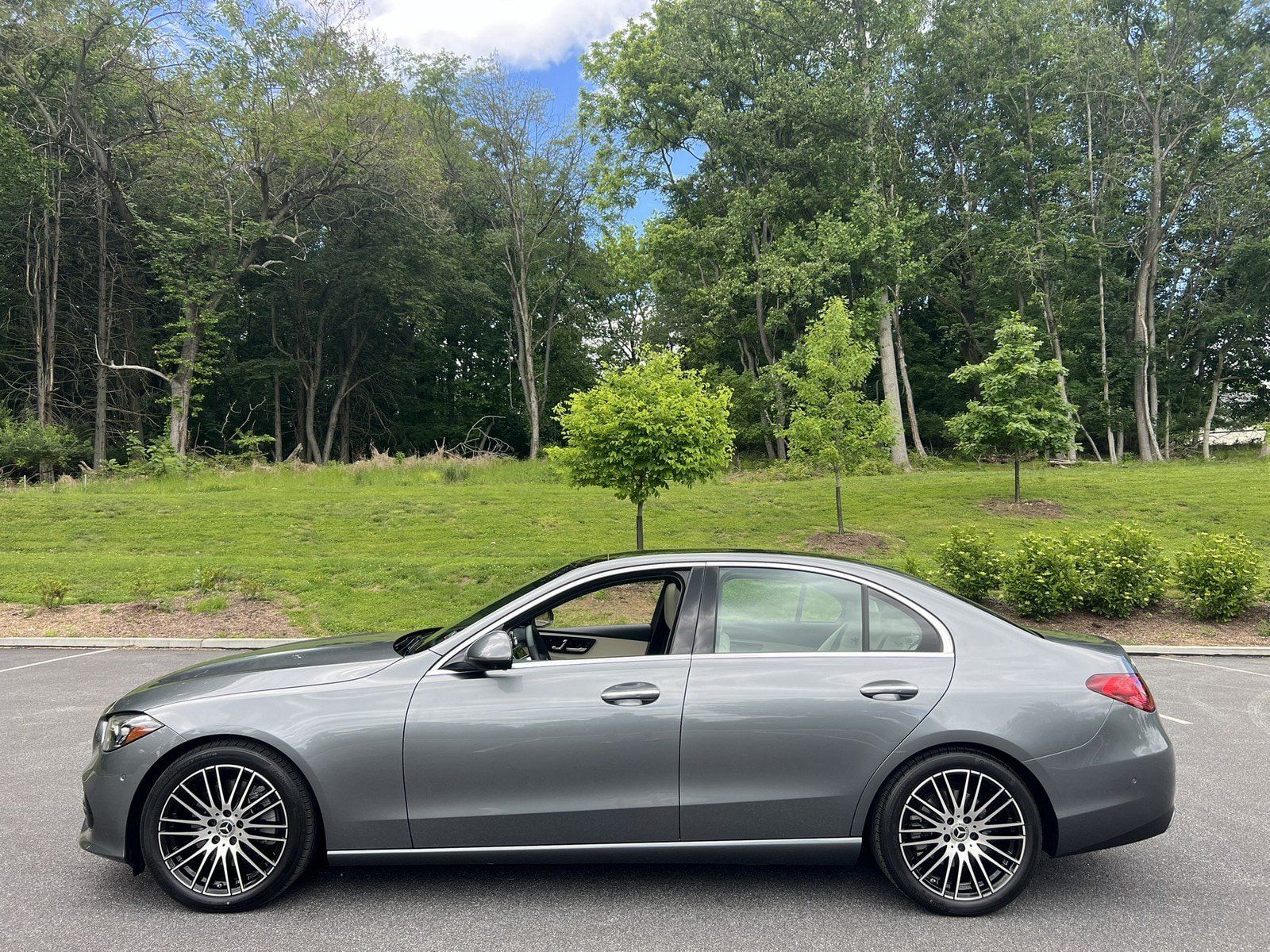 Used 2022 Mercedes-Benz C 300 4MATIC Sedan image 6