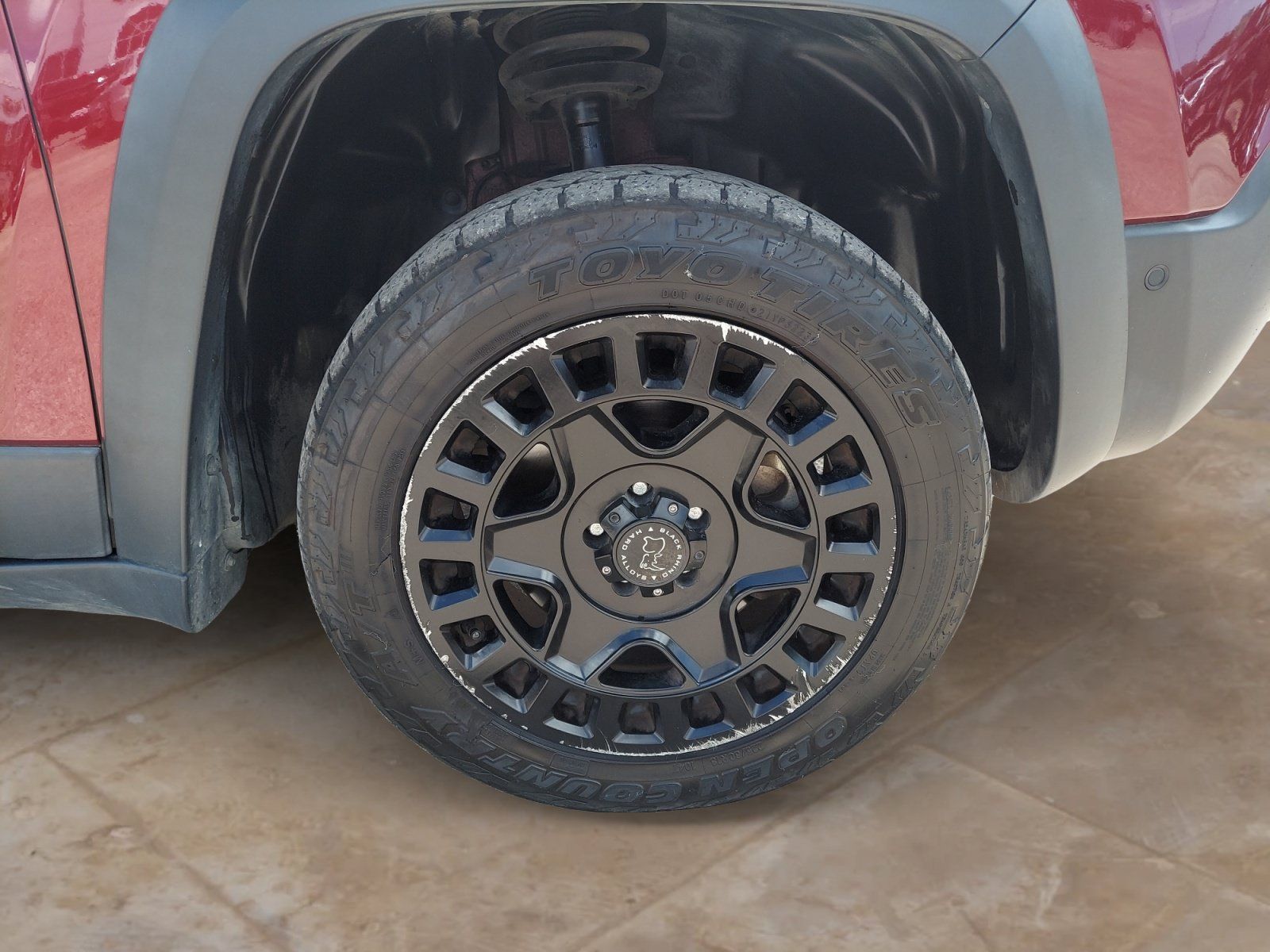 Used 2019 Jeep Cherokee Trailhawk AWD/4WD image 27