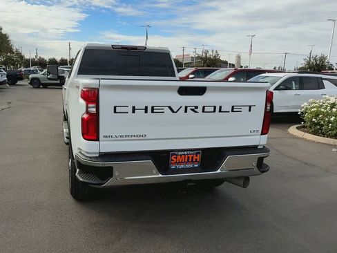 Used 2022 Chevrolet Silverado 2500 LTZ w/ LTZ Convenience Package image 6