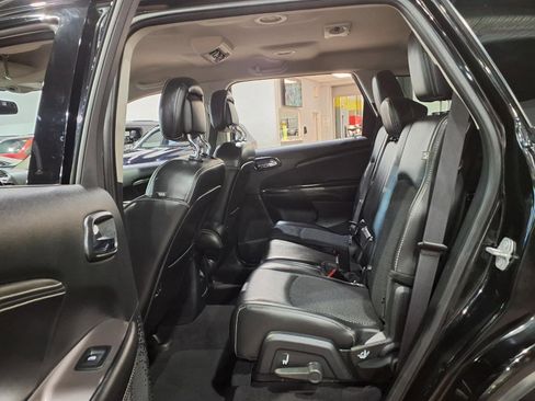 Used 2018 Dodge Journey Crossroad AWD/4WD image 17