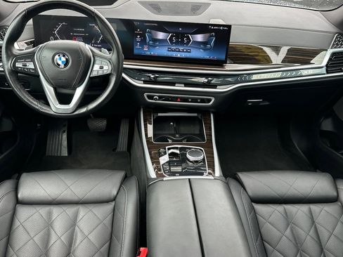 Used 2025 BMW X5 xDrive40i AWD/4WD image 12