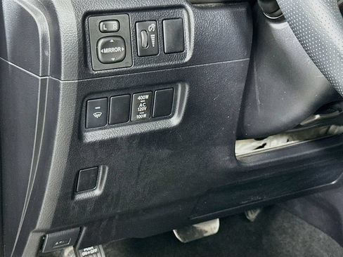Used 2019 Toyota 4Runner TRD Off-Road Premium AWD/4WD image 10