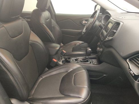 Used 2021 Jeep Cherokee Altitude image 21