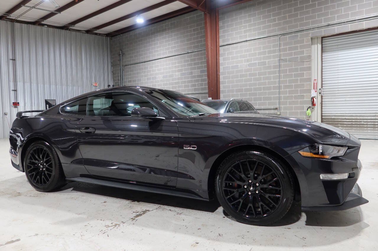 Used 2022 Ford Mustang GT w/ GT Performance Package RWD image 7