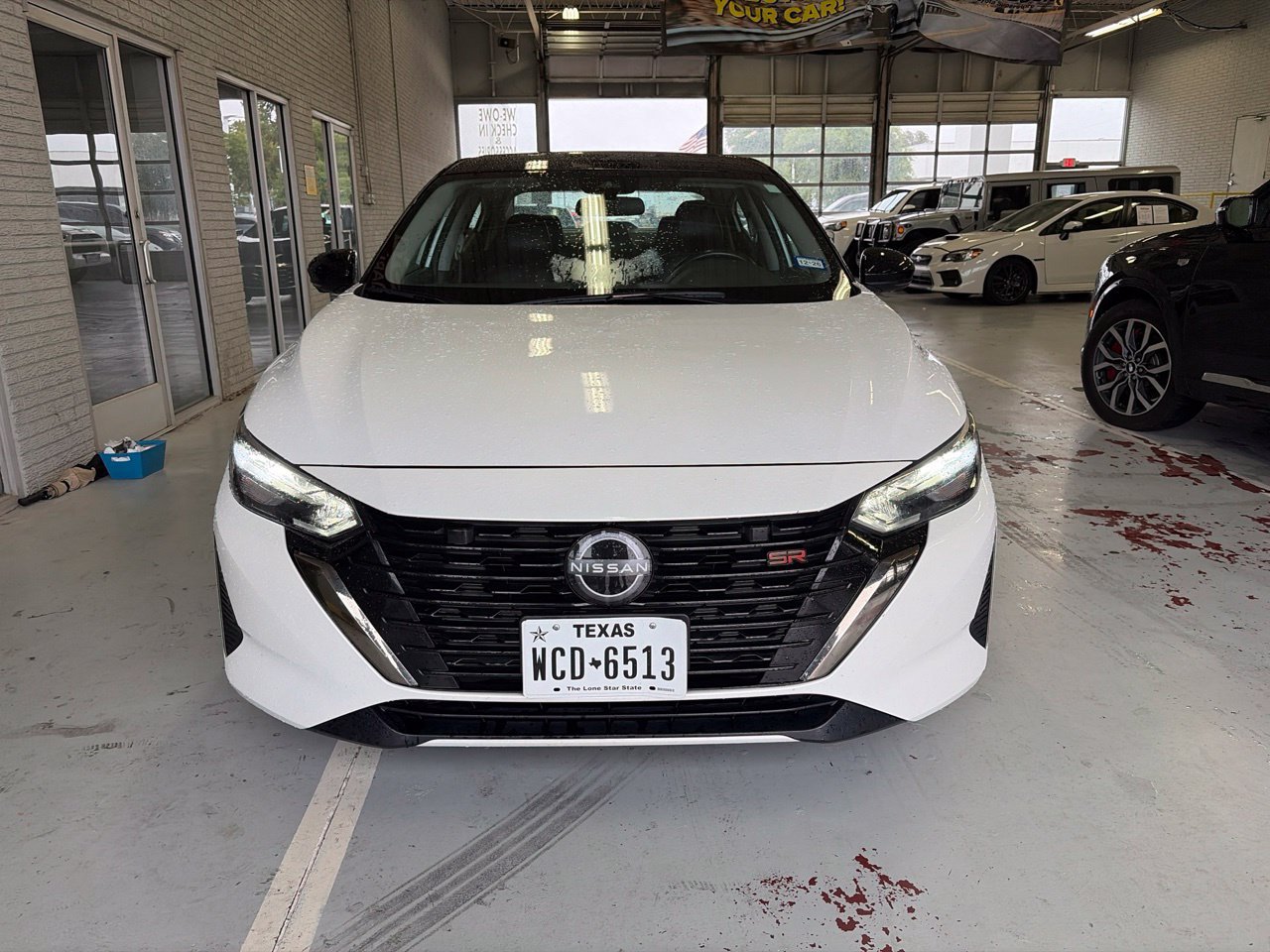 Used 2025 Nissan Sentra SR w/ SR Premium Package FWD image 2