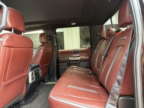 Used 2018 Ford F150 Platinum w/ Equipment Group 701A Luxury AWD/4WD image 23