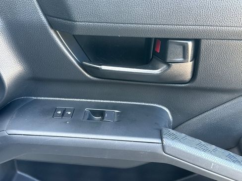 Certified 2025 Toyota Tacoma SR image 22