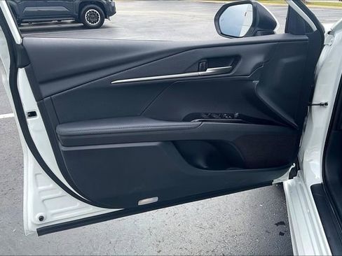 Used 2025 Toyota Camry XSE image 23