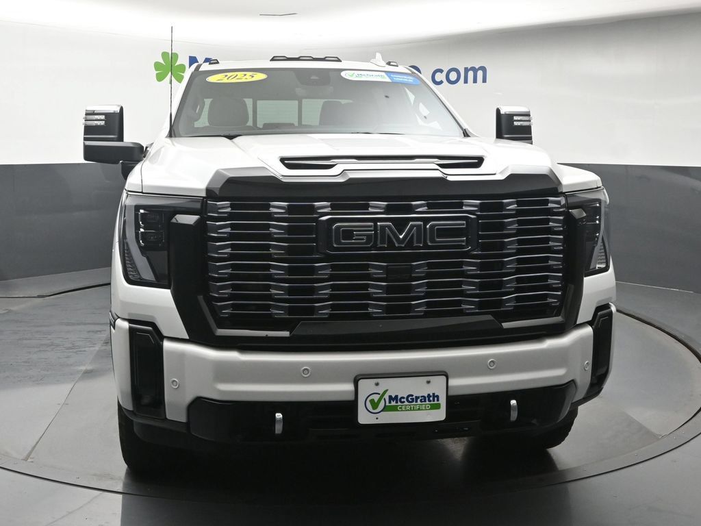 Used 2025 GMC Sierra 2500 Denali Ultimate AWD/4WD image 6