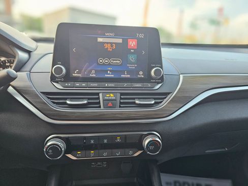 Used 2023 Nissan Altima 2.5 SV image 24