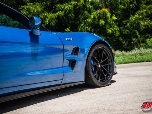 Used 2010 Chevrolet Corvette ZR1 RWD image 30