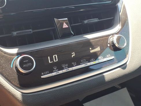 Certified 2020 Toyota Corolla LE FWD image 17