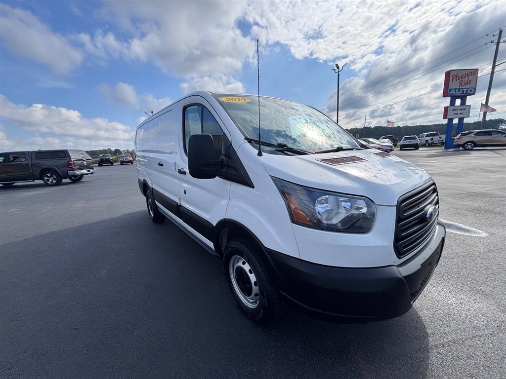 Used 2019 Ford Transit 250 130 Low Roof RWD image 10
