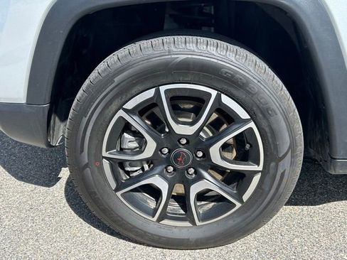 Certified 2025 Jeep Compass Trailhawk AWD/4WD image 15