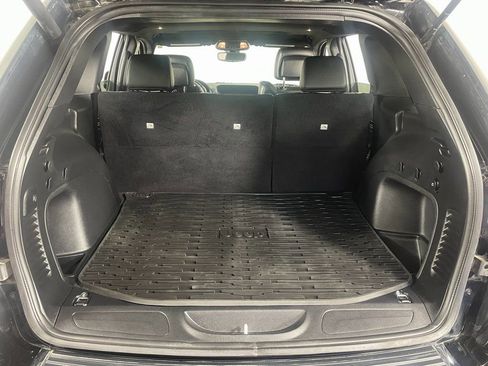 Used 2021 Jeep Grand Cherokee Limited image 7