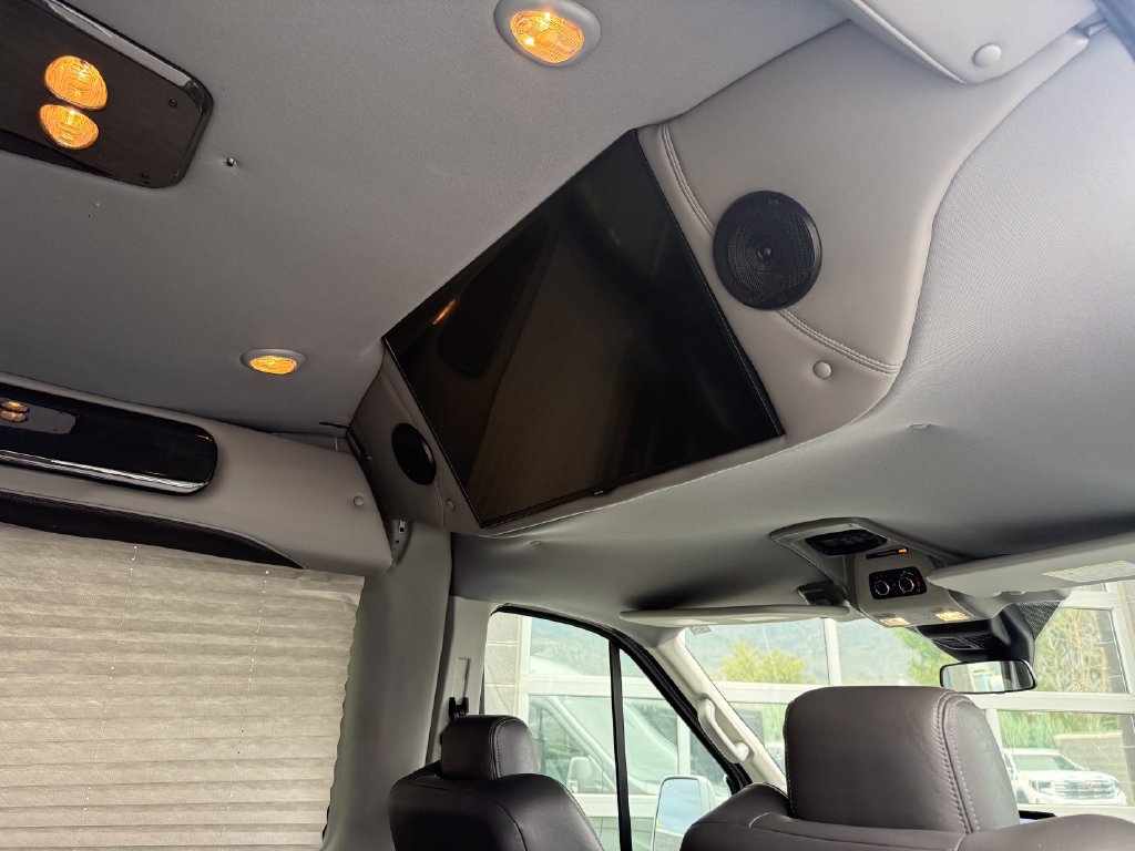 Used 2021 Ford Transit 250 Medium Roof AWD image 35