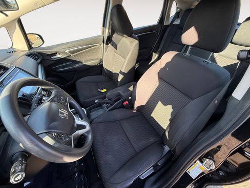 Used 2018 Honda Fit EX image 10