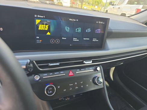 Used 2025 Hyundai Sonata SEL FWD image 19