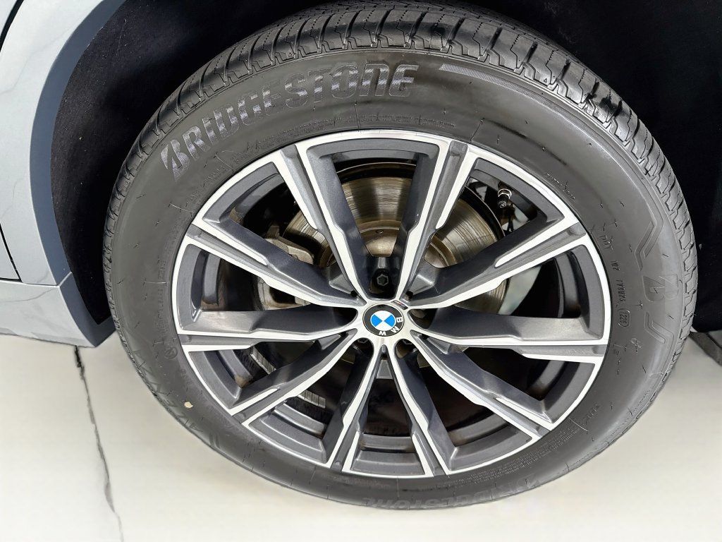 Certified 2024 BMW X5 sDrive40i w/ M Sport Package RWD image 30