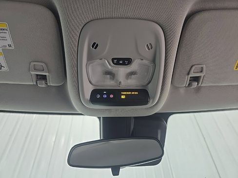 Used 2024 Chevrolet TrailBlazer LT image 31