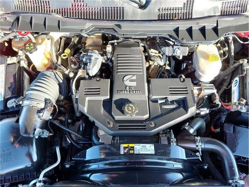 Used 2014 RAM 3500 Tradesman w/ Chrome Appearance Group image 20