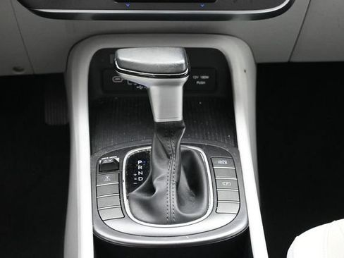 Used 2024 Hyundai Kona SEL AWD/4WD image 12