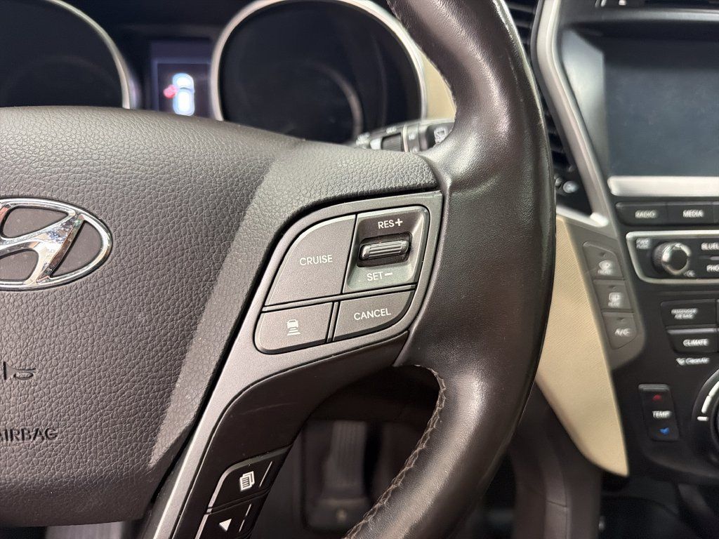 Used 2017 Hyundai Santa Fe Limited FWD image 22