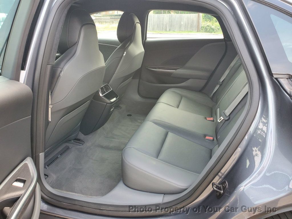 Used 2024 Lucid Air Pure RWD image 31