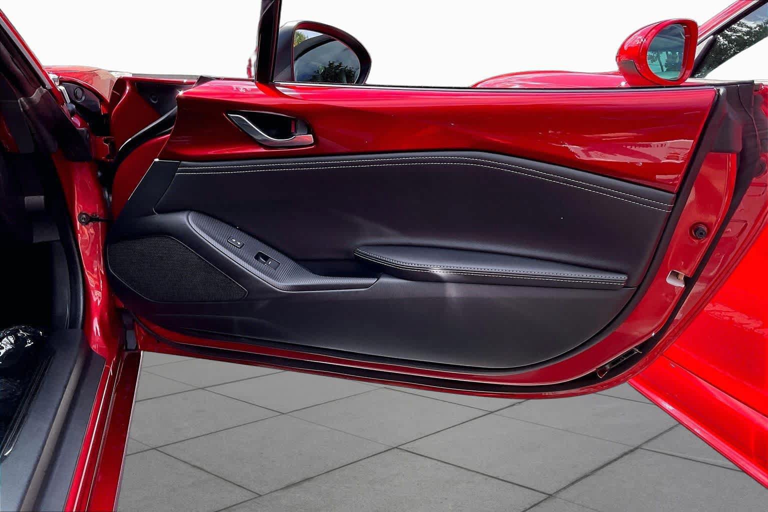 Used 2023 MAZDA MX-5 Miata Grand Touring RWD image 23