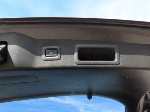 Used 2023 MAZDA CX-5 AWD 2.5 S w/ Premium Package image 19