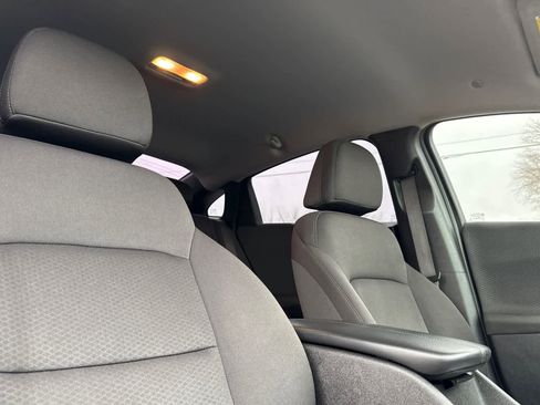 Used 2019 Chevrolet Malibu LT image 16