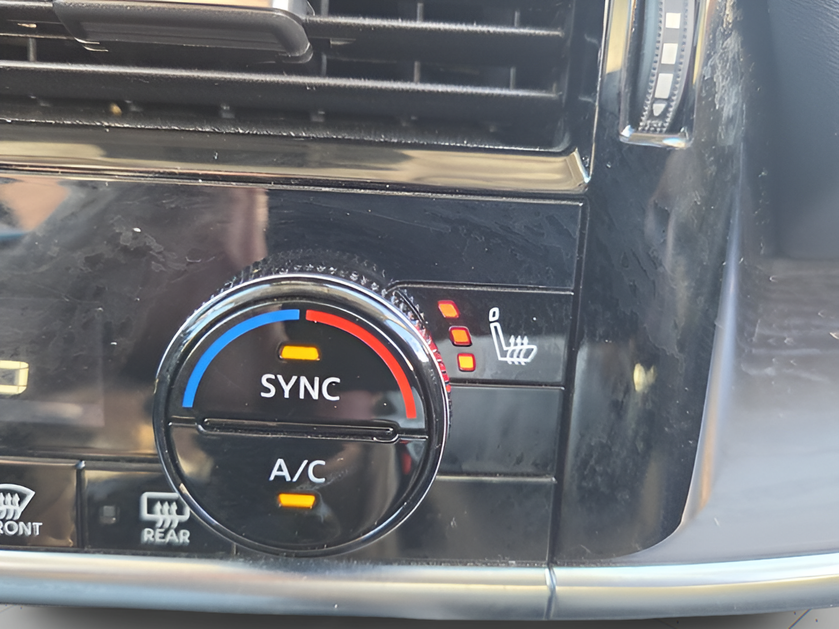 Used 2022 Nissan Rogue Platinum w/ Head-Up Display Package FWD image 25