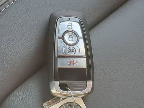 New 2025 Ford Bronco Outer Banks image 30