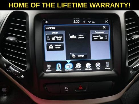 Used 2018 Jeep Cherokee Limited AWD/4WD image 27