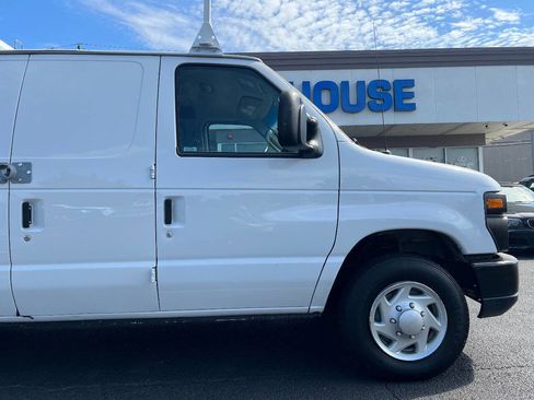 Used 2014 Ford E-150 and Econoline 150 w/ Commercial Cargo Van Package image 37