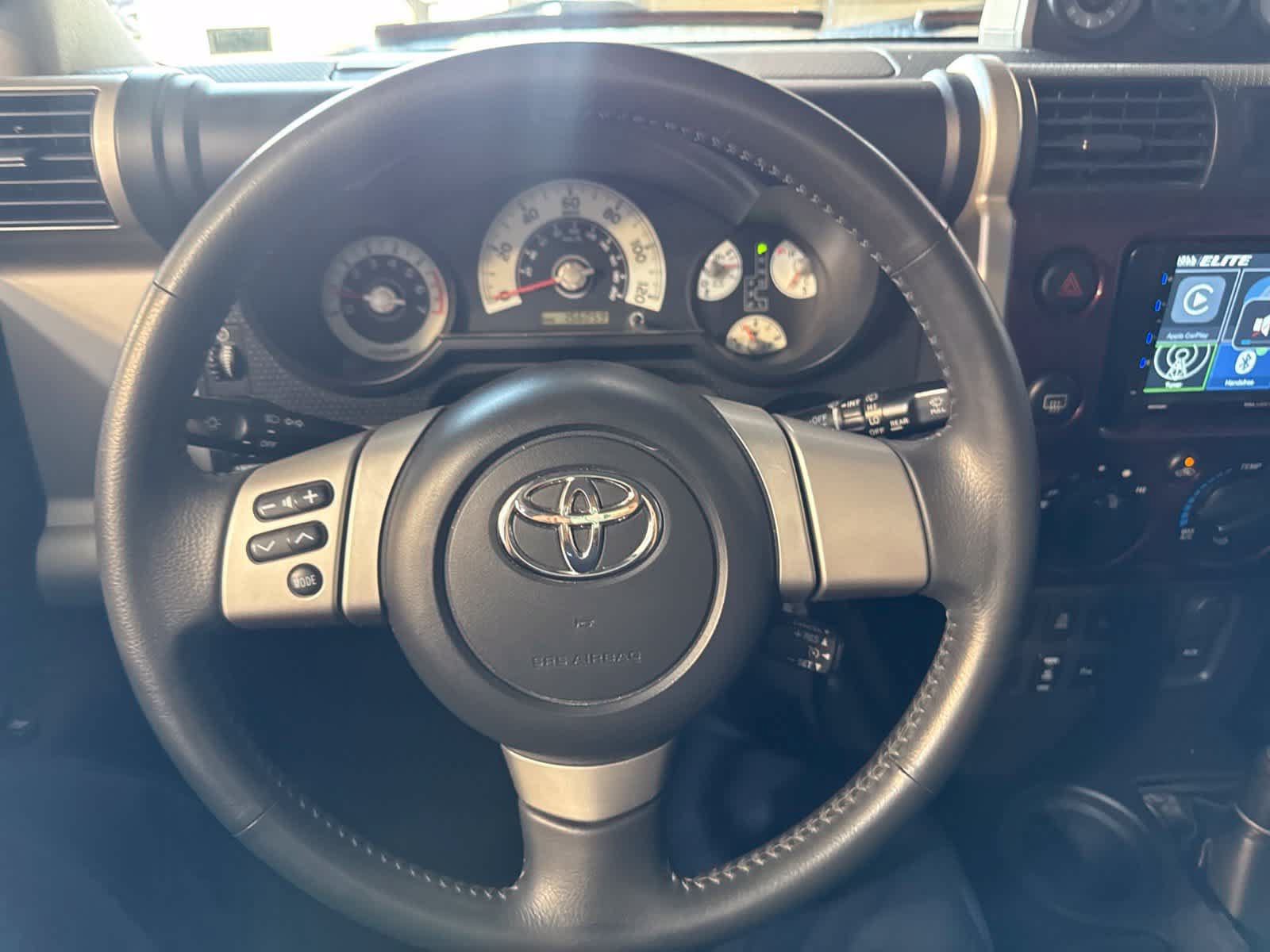 Used 2007 Toyota FJ Cruiser 4WD w/ Upgrade Pkg 1 image 23