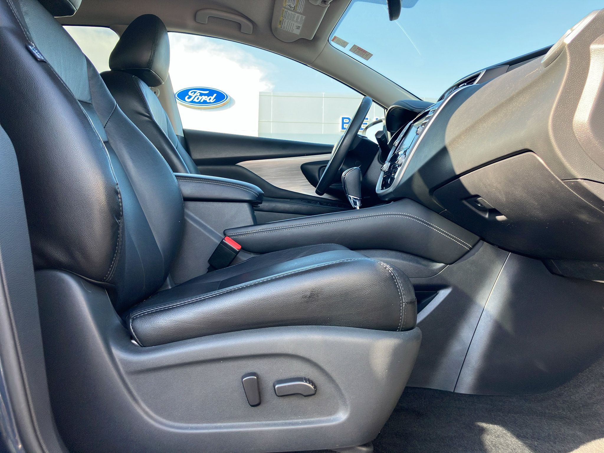 Used 2018 Nissan Murano SV FWD image 35