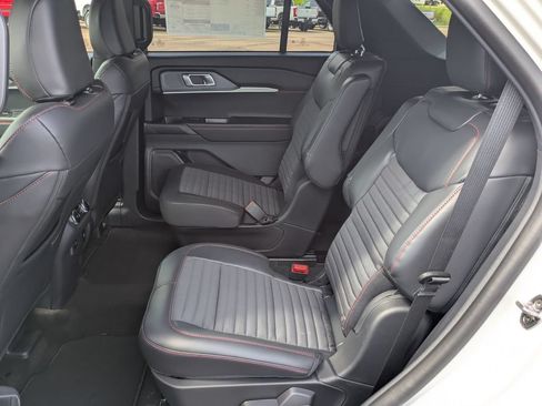 New 2026 Ford Explorer ST-Line w/ ST-Line Street Pack RWD image 7