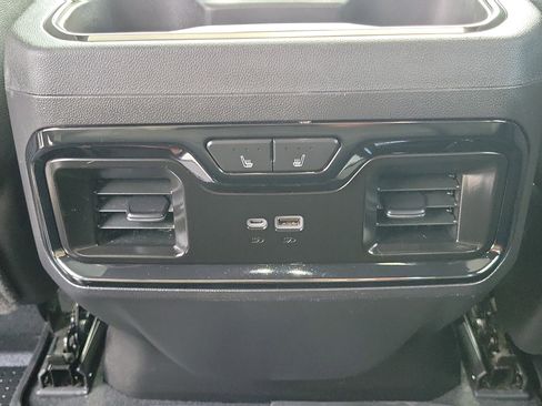 Used 2023 Chevrolet Silverado 1500 ZR2 image 16