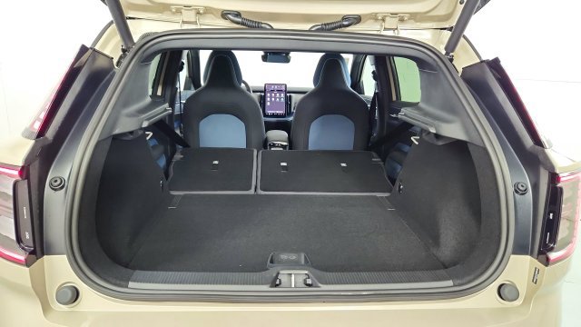 New 2026 Volvo EX30 Ultra w/ Protection Package AWD/4WD image 37