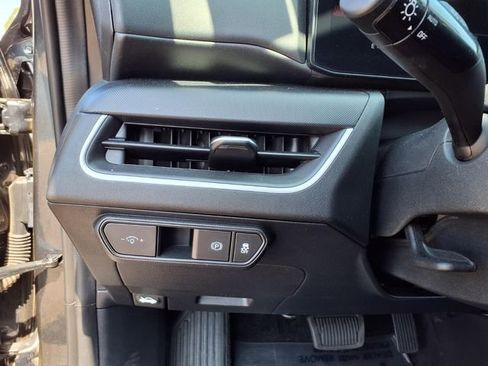 Used 2025 Kia K4 LXS FWD image 14