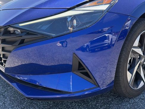 Used 2023 Hyundai Elantra SEL w/ Convenience Package FWD image 8