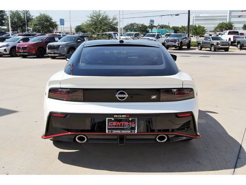 New 2027 Nissan Z Performance RWD image 5
