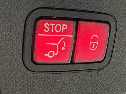 Certified 2022 Mercedes-Benz GLC 300 4MATIC w/ Multimedia Package Lite image 22