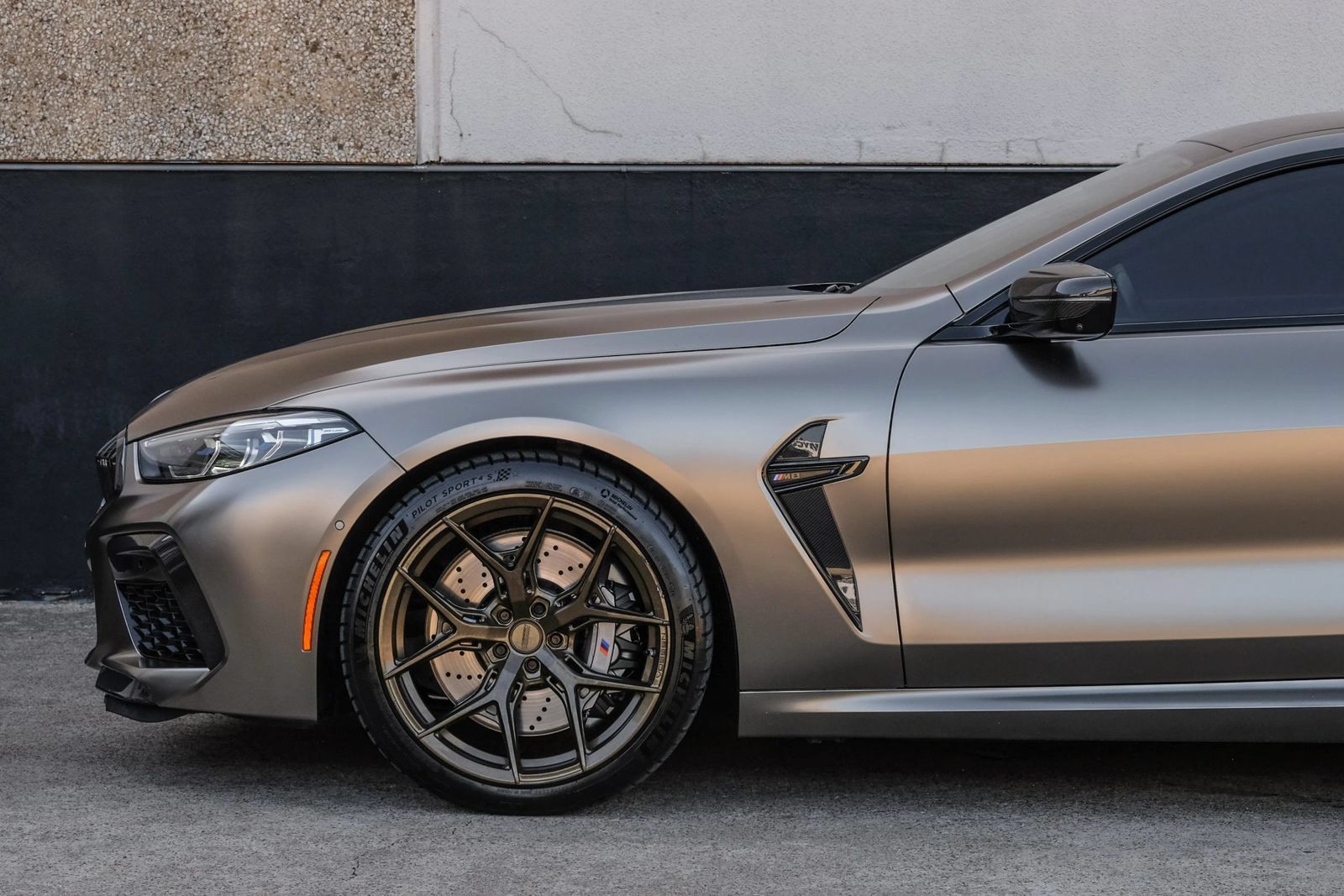 Used 2022 BMW M8 Competition w/ M Carbon Exterior Package AWD/4WD image 11